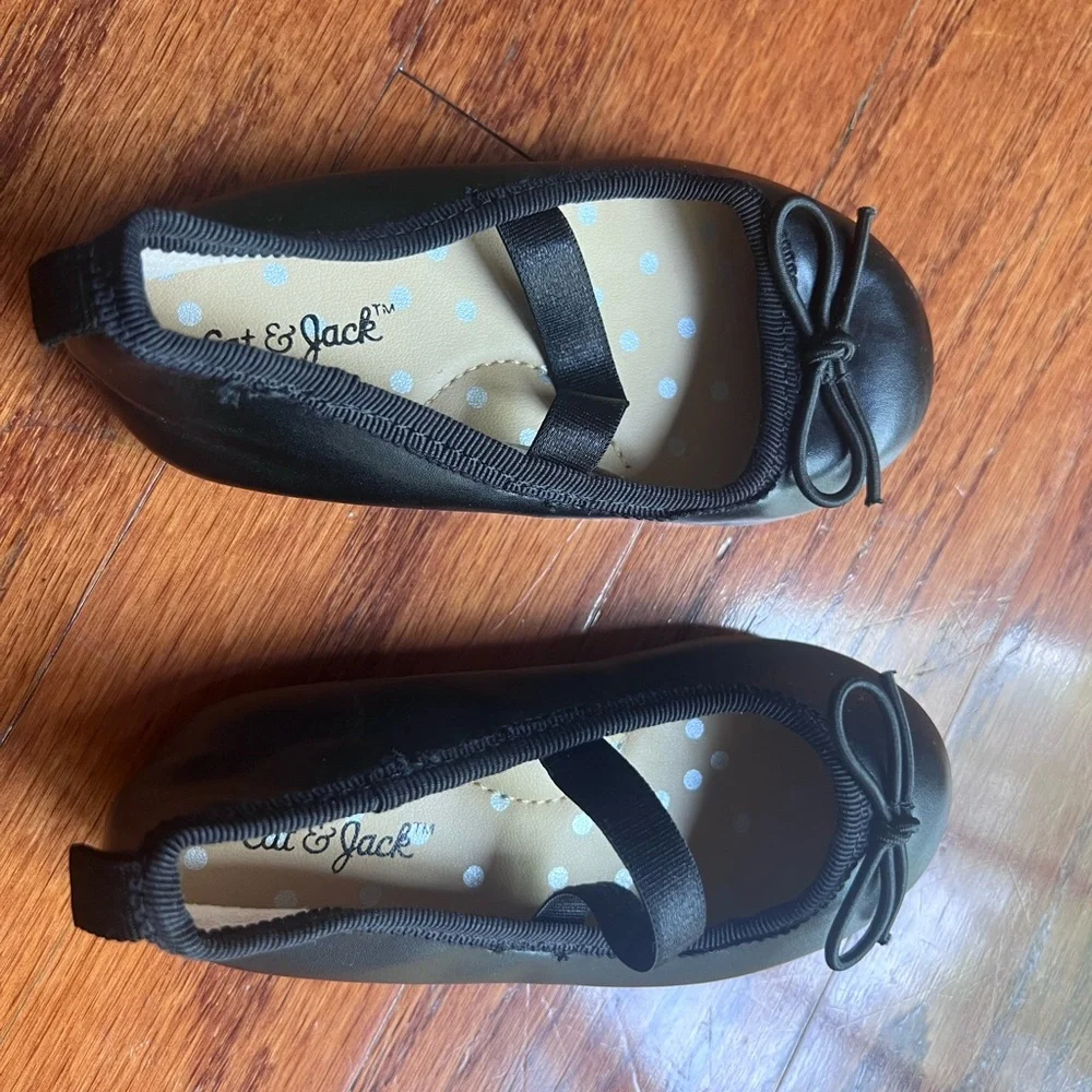 Cat & Jack Black Girls' Mary Jane Ballet Flats with Bow